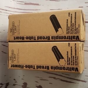 The Pampered Chef Valtropia tube bundle heart and flower new in box